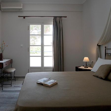 Aparthotel Preka Maria à Kamári Extérieur photo