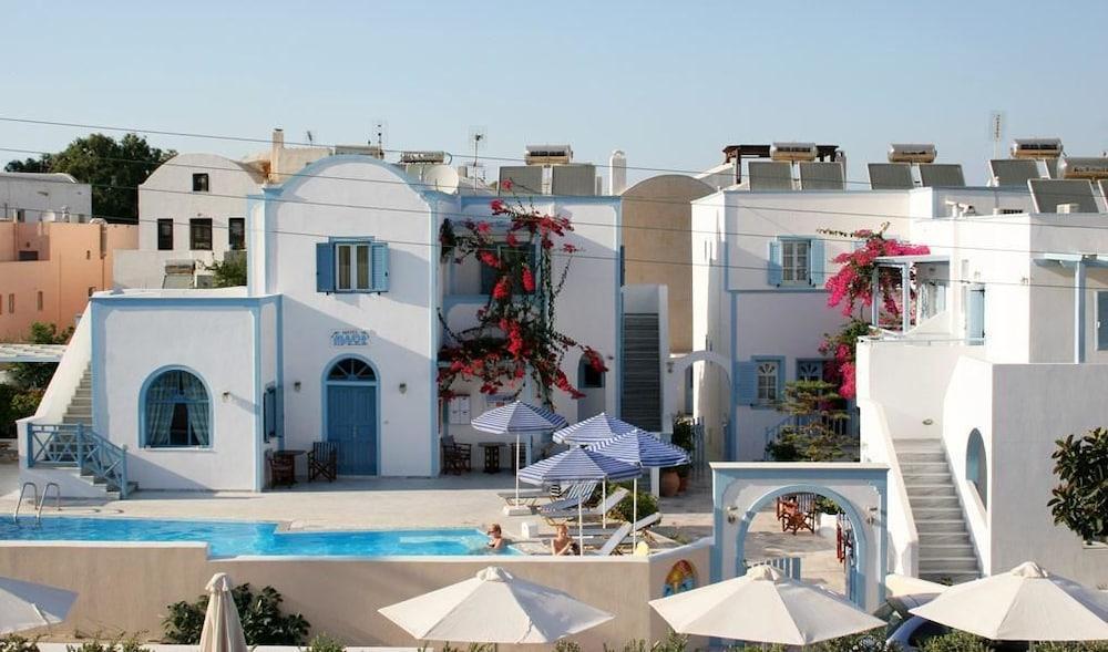 Aparthotel Preka Maria à Kamári Extérieur photo