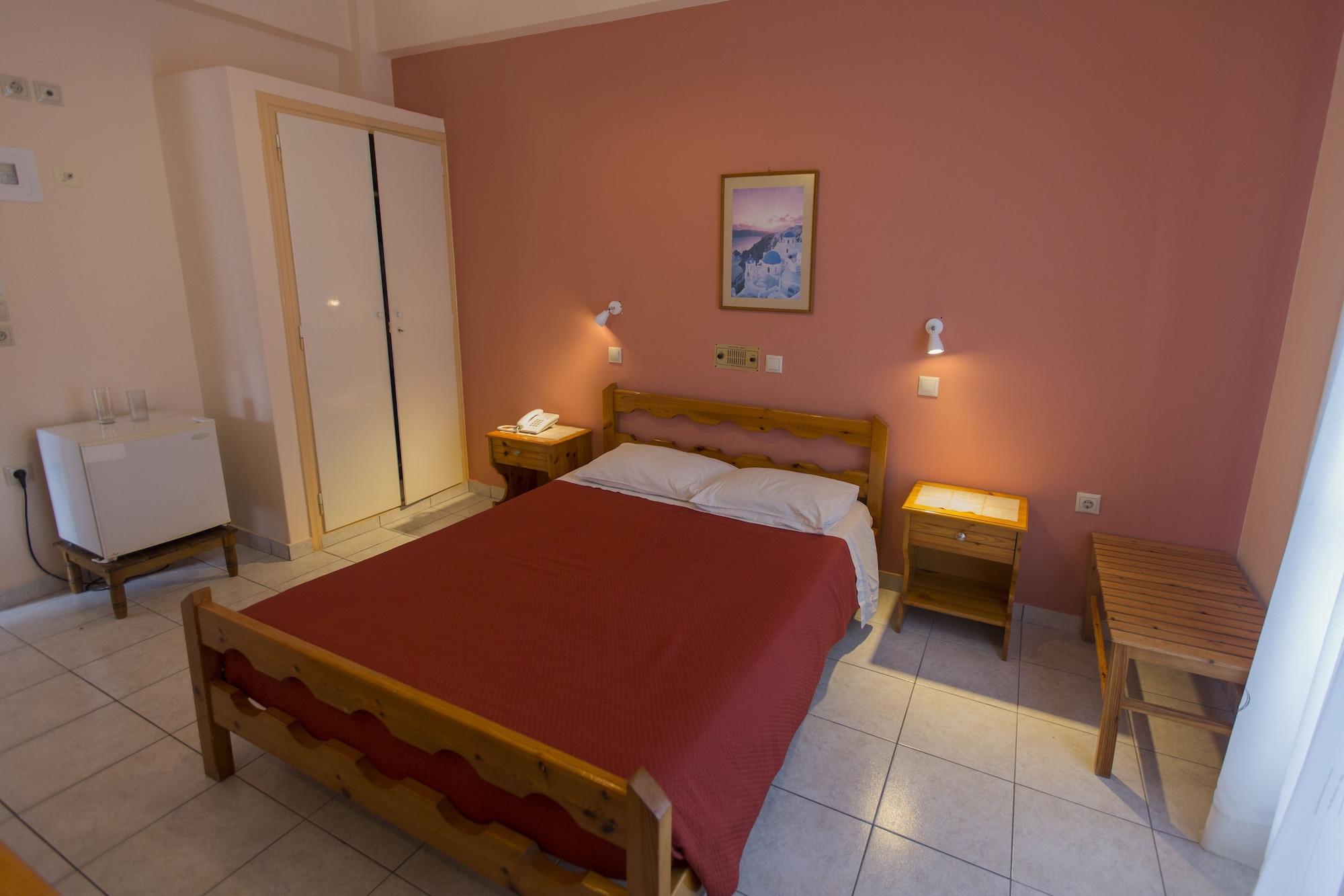 Aparthotel Preka Maria à Kamári Extérieur photo