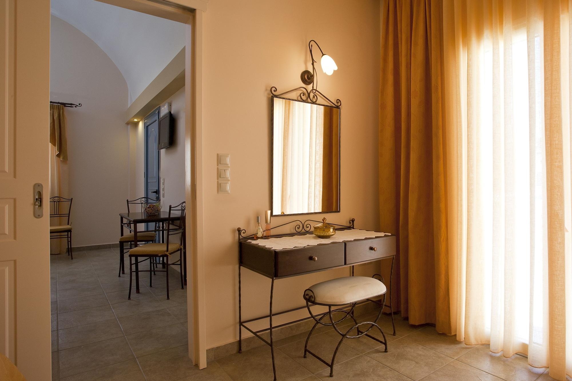 Aparthotel Preka Maria à Kamári Extérieur photo