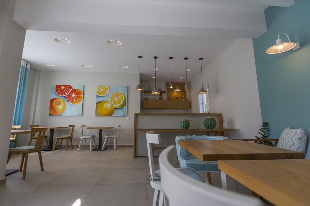 Aparthotel Preka Maria à Kamári Extérieur photo