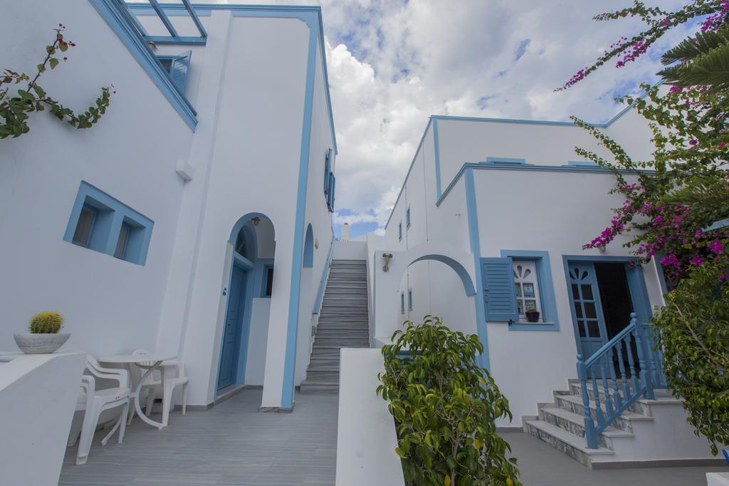 Aparthotel Preka Maria à Kamári Extérieur photo