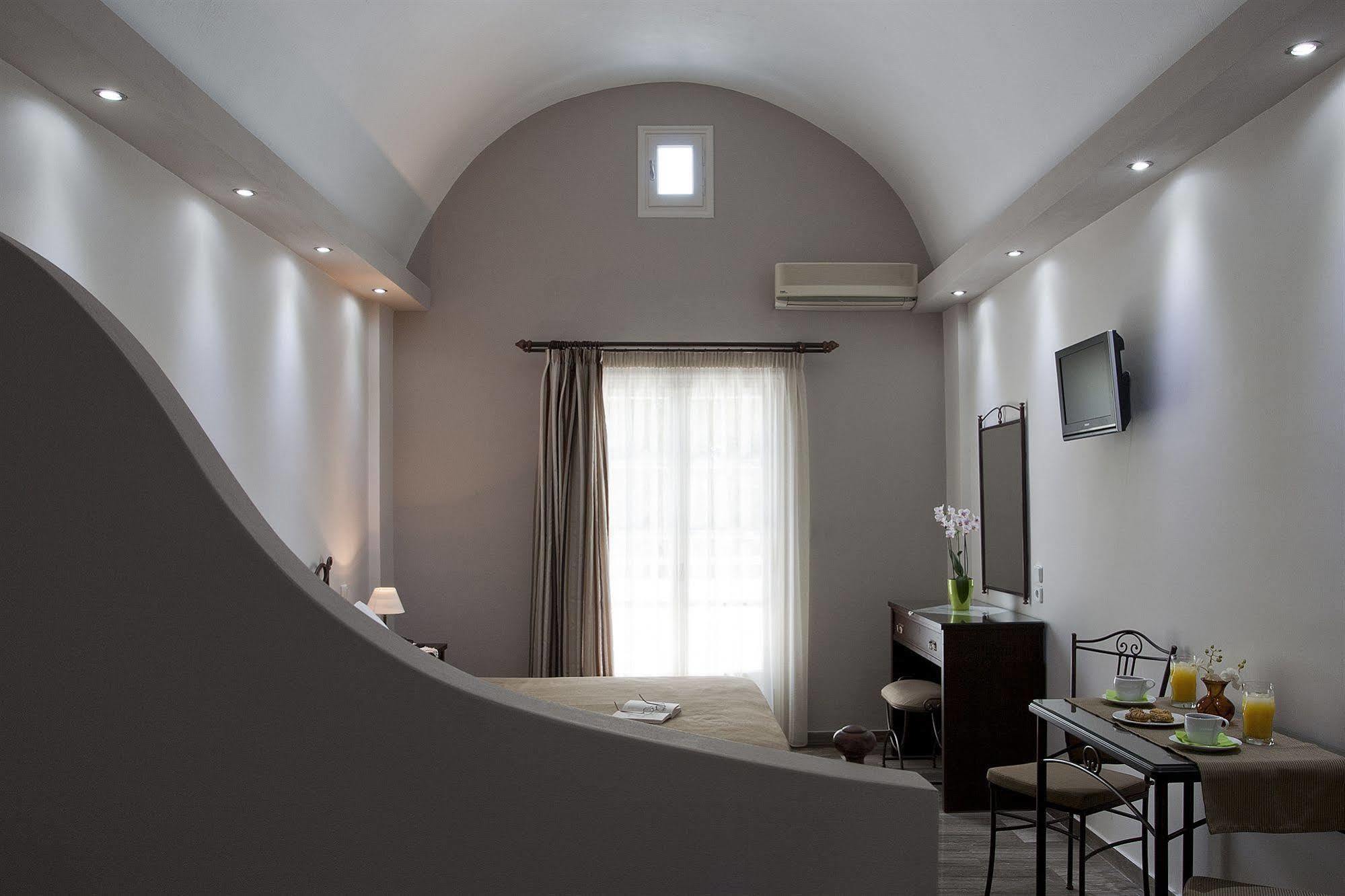 Aparthotel Preka Maria à Kamári Extérieur photo
